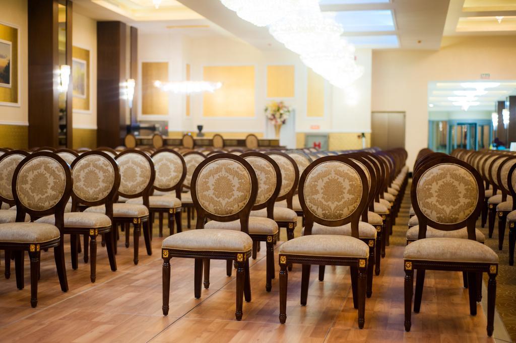 Best Western Hotel Lev Or I Bucarest Extérieur photo