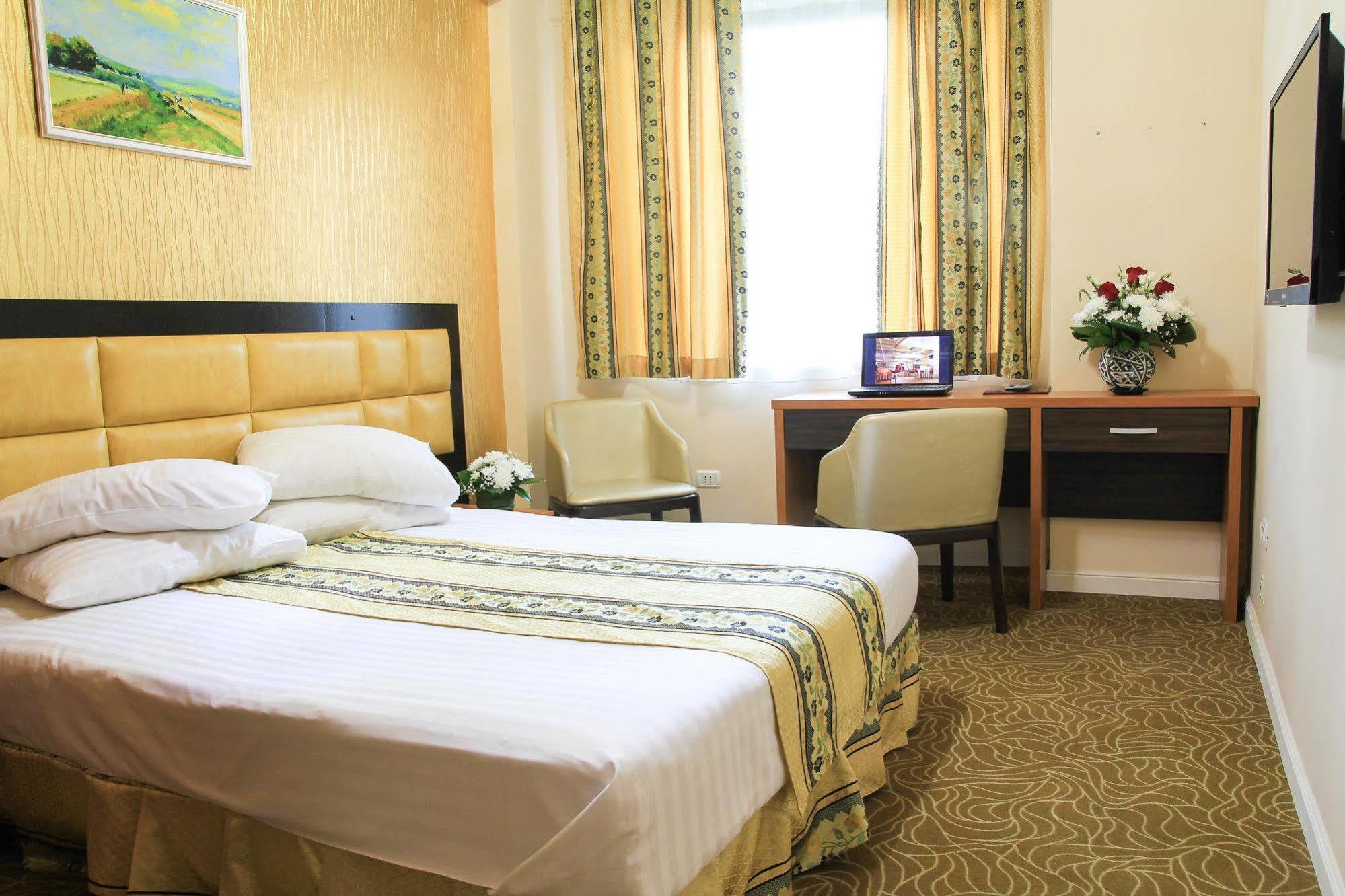Best Western Hotel Lev Or I Bucarest Extérieur photo